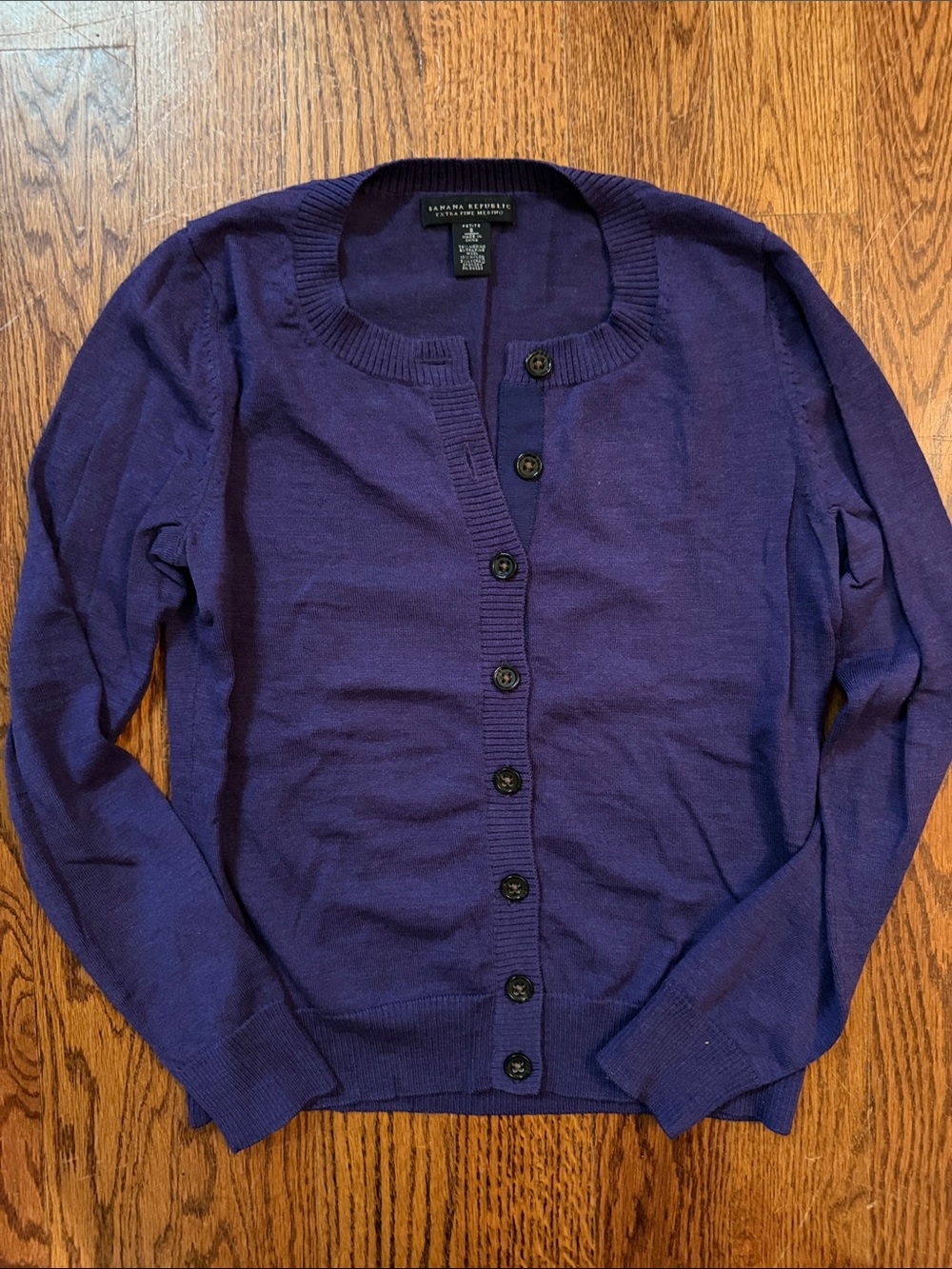 Banana Republic petite extra fine merino wool Button-Front Crewneck Cardigan